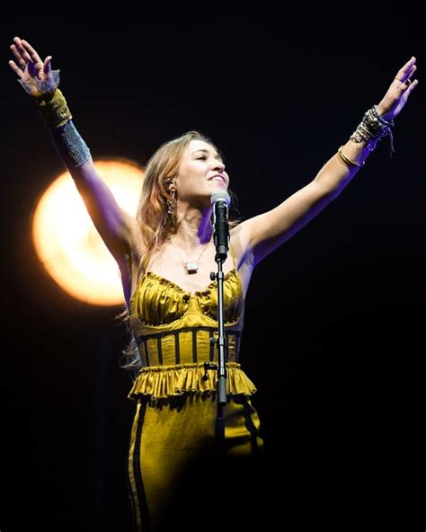 Lauren Daigle Funds Sensory Room At Bridgestone Arena