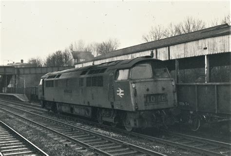 D1048 Western Lady At Luton 19th January 1977 Seen Running Flickr