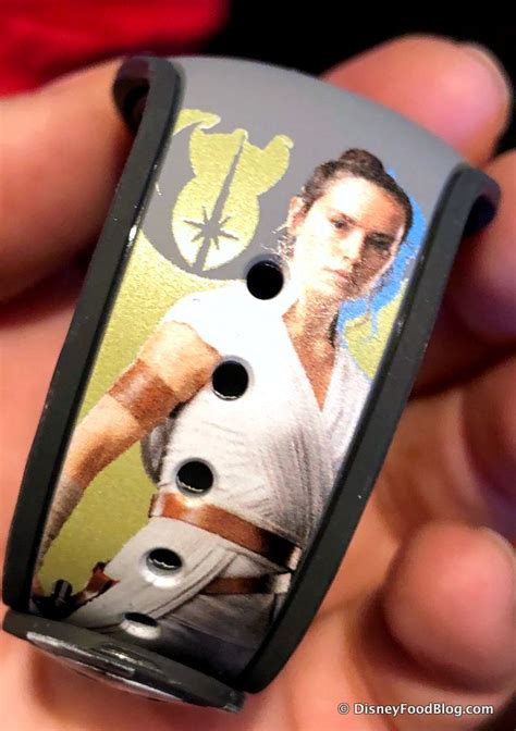 News Star Wars The Rise Of Skywalker Magicband Has Landed In Disney