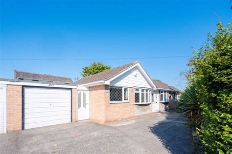 Southport Road Lydiate Liverpool L31 2 Bedroom Detached Bungalow For