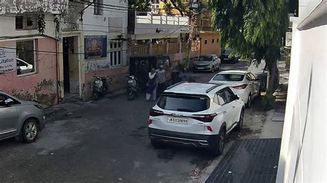 Chain Snatching Incident At Trikuta Nagar Caught On CCTV Camera YouTube