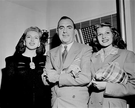 Lana Turner Pat Obrien And Rita Hayworth Salute