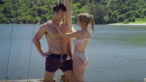 Sydney Sweeney And Glen Powell Have Sizzling Chemistry In First Anyone