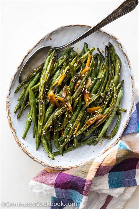 Oven Roasted Green Beans With Garlic Soy Glaze Omnivores Cookbook