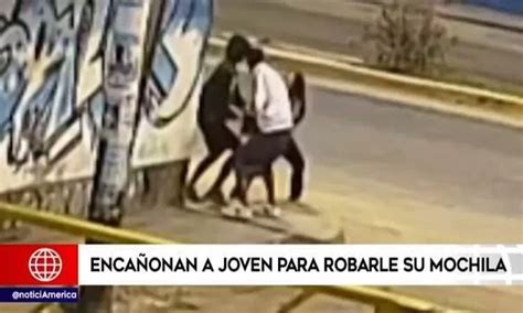 Delincuentes Enca Onan A Joven Para Robarle Su Mochila Am Rica Noticias