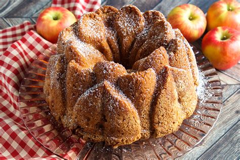 Layered Fresh Apple Cake Recipe Just A Pinch Recipes