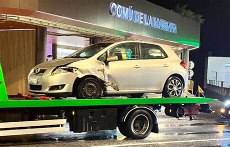 Ensurt Per Una Topada Entre Dos Vehicles Davant Del De La Massana