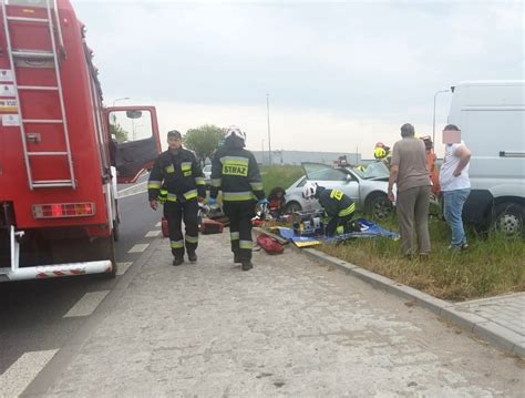 Wypadek na dojeździe do ronda w Magnicach pod Wrocławiem Gazeta