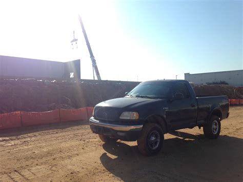 ‘99 F 150 Xlt 54 V8 4x4 Its Got Pretty Of Problems But Gets Me Where Im Going Rfordtrucks