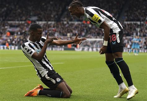 Newcastle Sorprende Y Aplasta Al Tottenham En La Premier Infobae