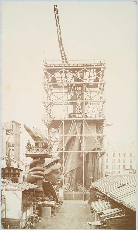 The Statue of Liberty Under Construction ~ Kuriositas