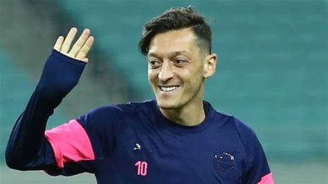 Mesut Zil Fenerbah E De Oynad M Real Madrid De Oynad M Hangi