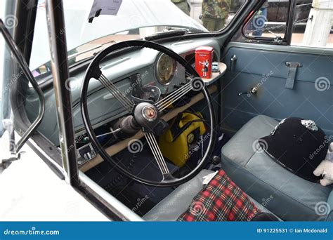 1961 Morris Minor 1000 Interior Editorial Photo - Image of painted, north: 91225531