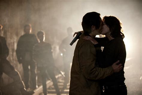 A The Walking Dead Glenn And Maggie Couples Costume Is Easy And Romantic As Hell