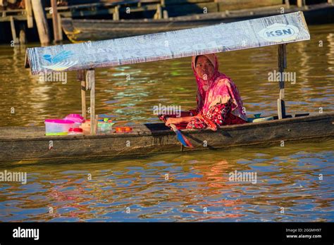 Floating Market is an iconic of Banjarmasin city. There are three well ...