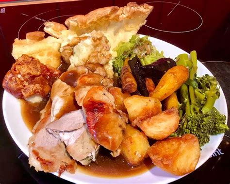 Sunday Roast Healthy Comfort Food British Roast Dinner English Food