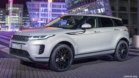 2021 Range Rover Evoque PHEV - Front Three-Quarter | Caricos