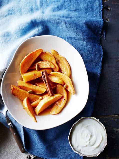 Comment faire des coings pochés aux épices Marie Claire