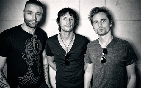 10 Best Muse Songs of All Time - Singersroom.com