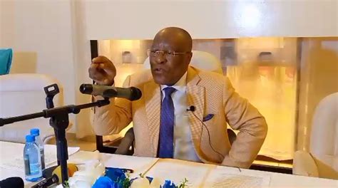 Gabon Le Pr Albert Ondo Ossa lance son Appel à souscription en