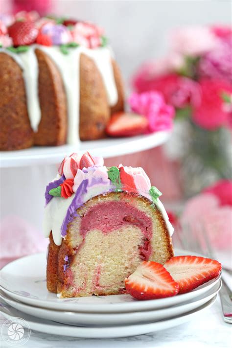 Strawberry Swirl Bundt Cake Sugarhero