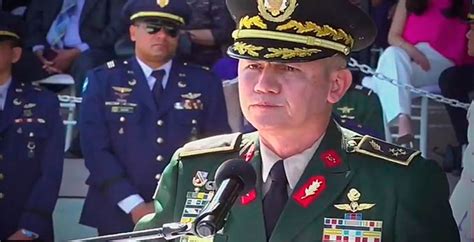 General Roosevelt Hern Ndez Asume Como Jefe De Las Fuerzas Armadas De