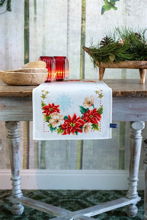 Cross Stitch Corner Vervaco AIDA TABLE RUNNER KIT CHRISTMAS FLOWERS