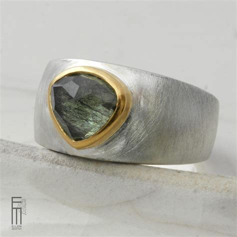 Anillo De Peridoto Con Engaste Dorado Talla