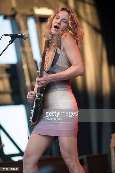 Ana Popovic