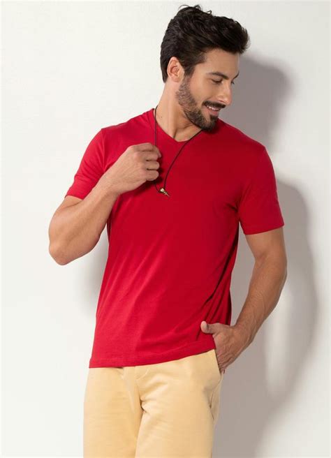 Camiseta Decote V Em Malha Vermelho Habana