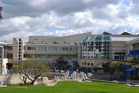 UCSD Campus Pictures - A Photo Tour of the University