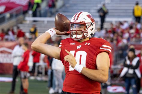 Why Freshman Qb Deacon Hill Has Been Turning Heads And What He’s Learned At Wisconsin ‘that