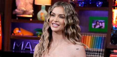 Vanderpump Rules Star Lala Kent Reveals Sex Of Baby No Celebrity