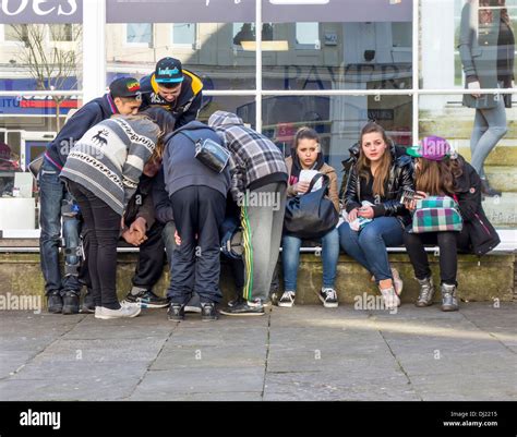 Group Gang Youths Teenagers Teenage Girls Boys Stock Photo - Alamy