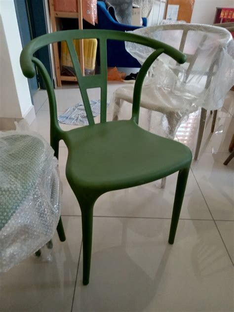 Modern Stackable Plastic Chairs, Furniture & Home Living, Furniture ...