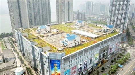 Chinese Developers Build Villas On Top Of Shopping Mall Building