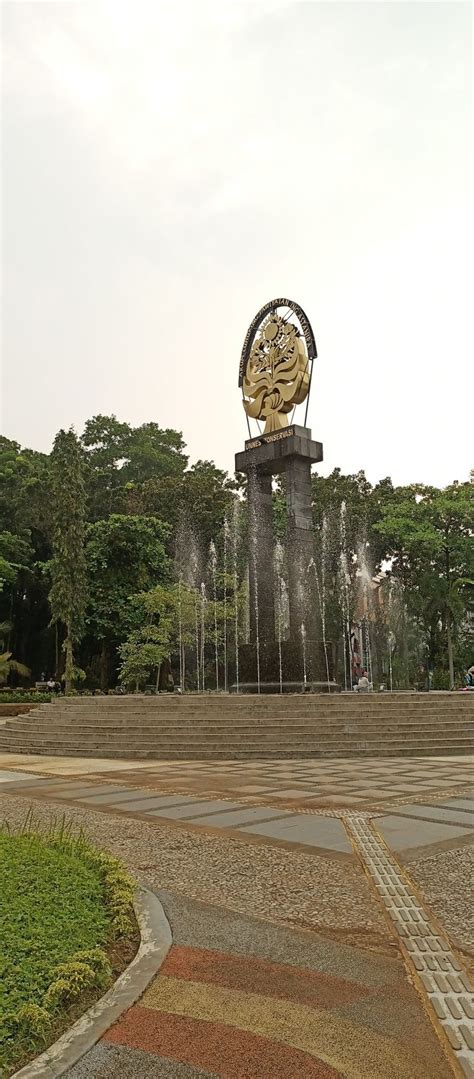 Universitas Negeri Semarang | Universitas negeri, Ruang estetika, Ide ...