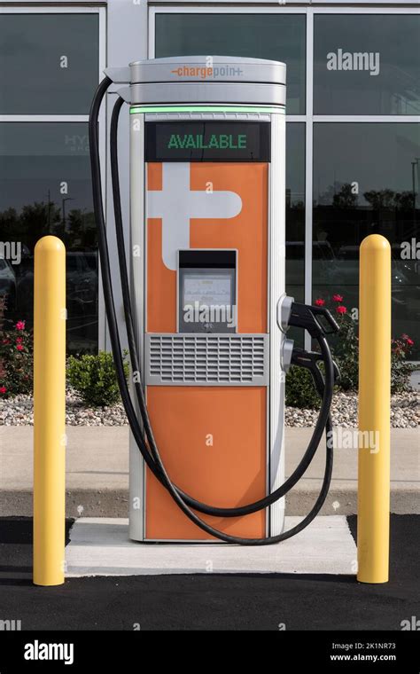 Noblesville Circa September Chargepoint Ev Charging Station