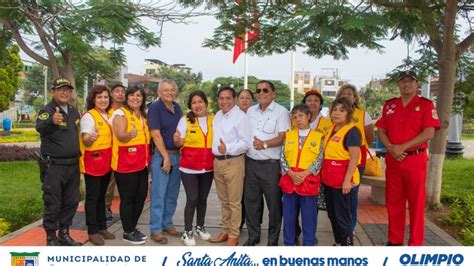 Ceremonia De Izamiento En La Plaza De Armas Noticias Municipalidad