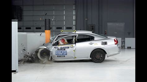 2007 Mitsubishi Galant Driver Side Small Overlap Iihs Crash Test Youtube