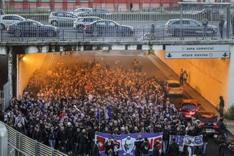 Benfica Toulouse Fouilles Intrusives Le Tfc Encourage Ses Supporters