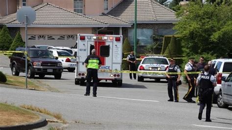 Burnaby Shooting Leaves Man Dead Cbc News