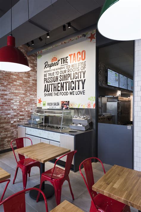 7-Eleven, Signage, Graphics, Branding - K-Street, Washington, DC