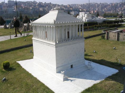 Mausoleum of Halicarnassus | Tourisum Places