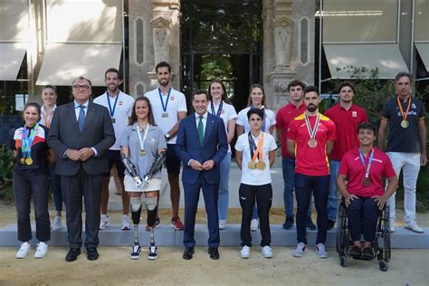 Andalucía homenajea a los deportistas andaluces de élite