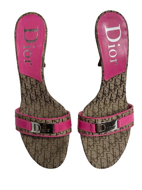 CHRISTIAN DIOR PINK LOGO HEELS – A Lucky Girl