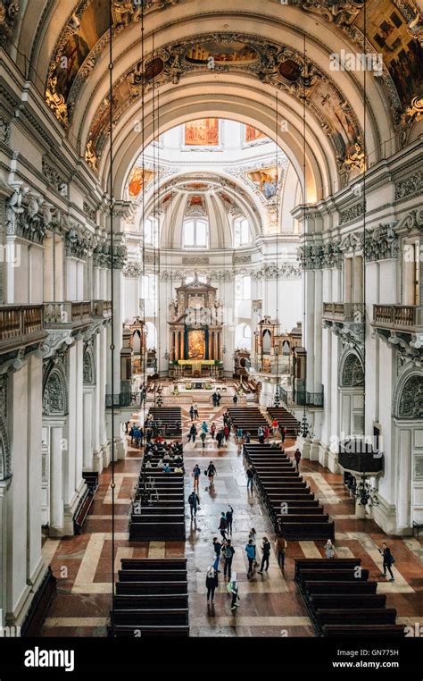 Salzburg cathedral interior hi-res stock photography and images - Alamy