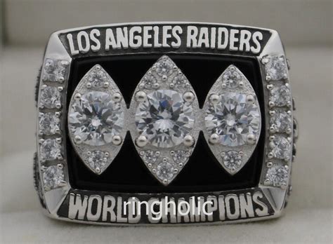 Los Angeles Raiders 1983 NFL Super Bowl Championship Ring