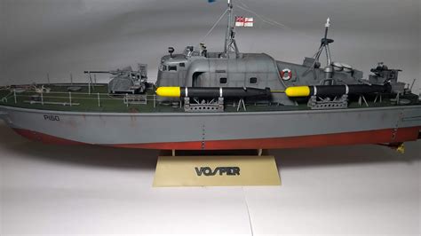 Expositor Vosper Fast Patrol Boat Perkasa Tamiya 172