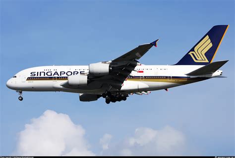 9V SKY Singapore Airlines Airbus A380 841 Photo By Wuthiwong